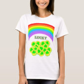 Lucky met Rainbows, Gold en Shamrocks T-Shirt (Voorkant)