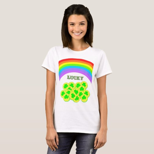 Lucky met Rainbows, Gold en Shamrocks T-Shirt (Voorkant volledig)