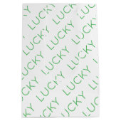 LUCKY Moderne Typografie Shamrocks Ierse Fun Medium Cadeauzakje (Achterkant)