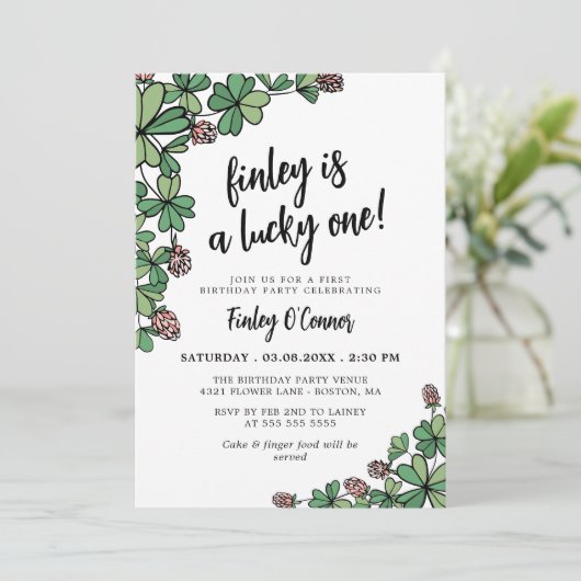 Lucky One Four Leaf Clover 1st Birthday Party Kaart (Staand voorkant)