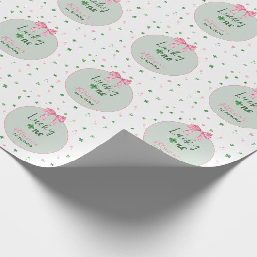 Lucky One St Patrick Girl Birthday Cadeaupapier (Hoek)