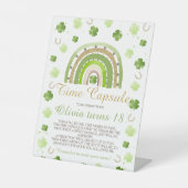 Lucky One Time Capsule Sign Reclamebord Met Voetstuk (Voorkant)