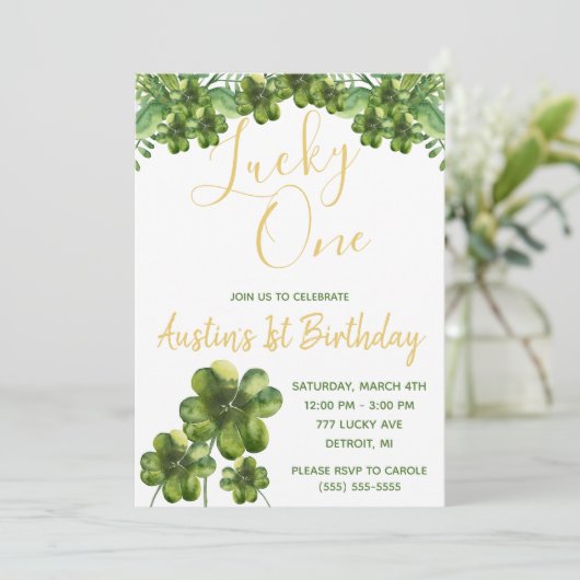 Lucky One, Vier Leaf Clover First Birthday Kaart (Staand voorkant)