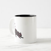 Lucky Panther Mug | Bold Cat Energy Tweekleurige Koffiemok (Voorkant links)