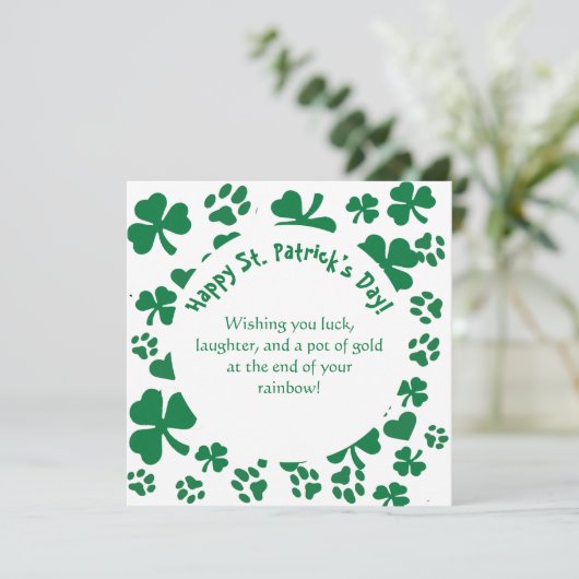 Lucky Paws St. Patrick's Day kaart met shamrock mo (Staand voorkant)