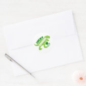 Lucky Saurus ☘️🦖 Ronde Sticker (Envelop)