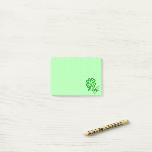 Lucky Shamrock Post-it® Notes (Op bureau)