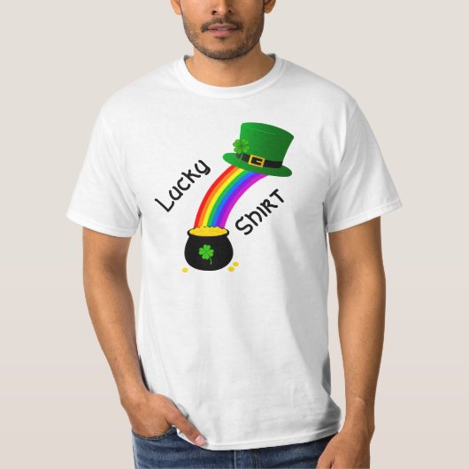 Lucky Shirt with rainbow and pot of gold. (Voorkant)