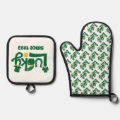 Lucky since Year Ovenwant & Pannenlap Set (Voorkant)