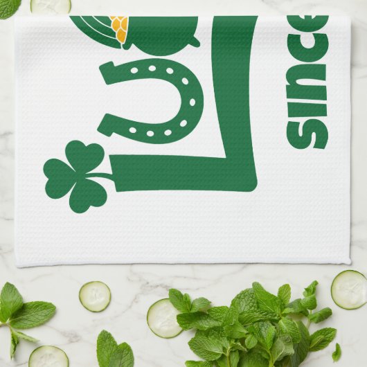 Lucky since Year Theedoek (Gevouwen)