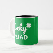 Lucky Squad St. Patrick's Day Tweekleurige Koffiemok (Voorkant links)
