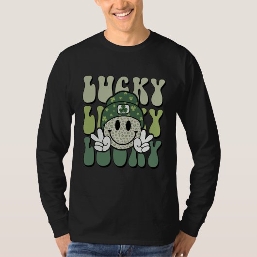 Lucky St Patricks Day Retro Groovy Lucky Smile Mem T-shirt (Voorkant)