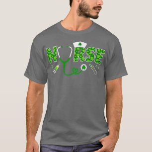 Lucky St Patricks-verpleegkundige in kliniek of zi T-shirt