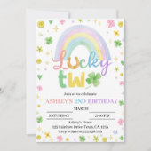 Lucky Two Four Leaf Clover Verjaardag uitnodiging (Voorkant)