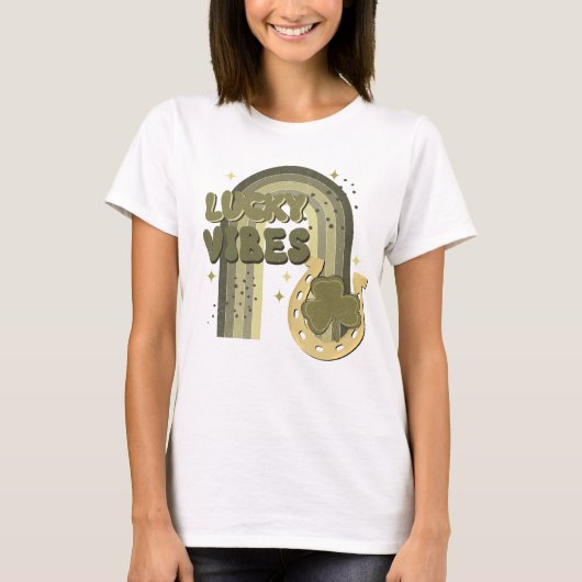 Lucky Vibes Boho Rainbow St Patrick's Day Irish T-shirt (Voorkant)