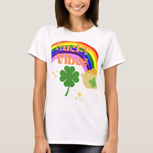 Lucky Vibes - St. Patrick's Day Rainbow & Clover D T-shirt (Voorkant)