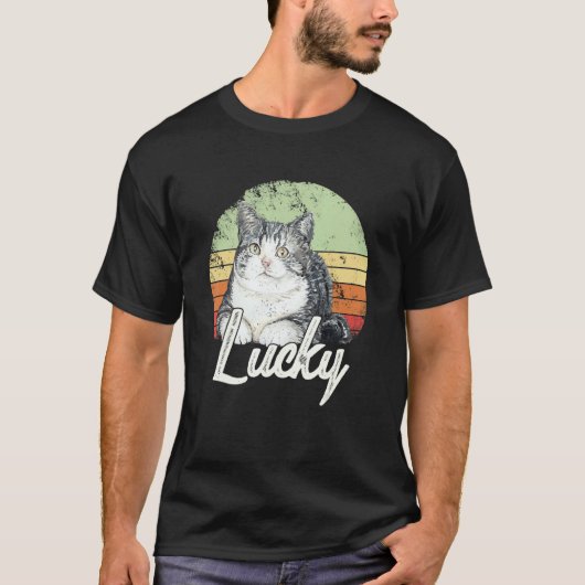 Lucky Vintage Cat Graphic T-shirt (Voorkant)