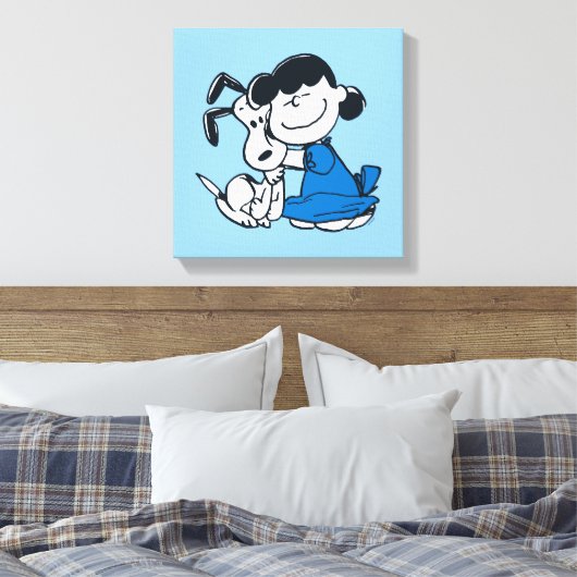 Lucy Hugging Snoopy Canvas Afdruk (Insitu (Slaapkamer))