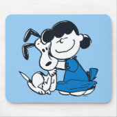Lucy Hugging Snoopy Muismat (Voorkant)