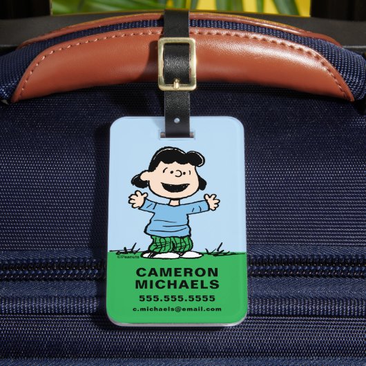 Lucy met wapenbreed bagagelabel (Voorkant Insitu 2)