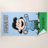 Lucy met wapenbreed strandlaken (Voorkant)