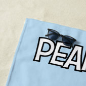 Lucy met wapenbreed strandlaken (In situ)