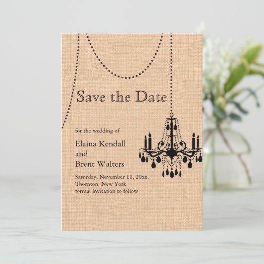 Luhandelier op Burlap Save the Date (Staand voorkant)