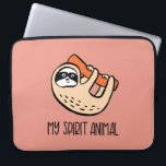 Luiaard grappige laptophoes laptop sleeve<br><div class="desc">Wat is je gedistilleerde dier? Als je lui bent of een vertrager,  kan het een slokje zijn!</div>