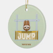 Luiaard hoogspringen keramisch ornament (Links)