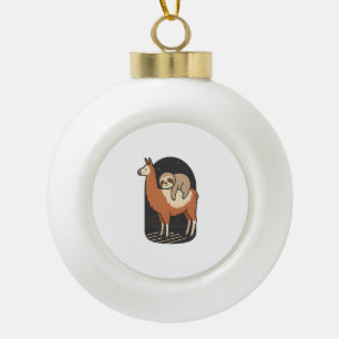 Luiaard rijdt op lama keramische bal ornament