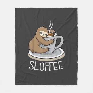 Luiaard slaap bij kopje koffie Funny Sloth Sloffee Fleece Deken