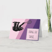 Luiaard tennisspeler en roze en paarse achtergrond kaart (Voorkant)