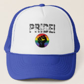 Luidkeels Trots Gay Pride Trucker Pet (Voorkant)