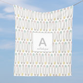 Luierspeldenpatroon Monogram Fleece Deken