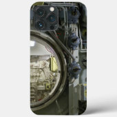 luik op een oude retro-onderzeeër Case-Mate iPhone case (Achterkant)