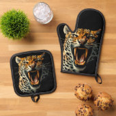 Luipaard brullende aanvalskop ovenwant & pannenlap set (Top down)