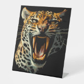 Luipaard brullende aanvalskop reclamebord met voetstuk (Voorkant)