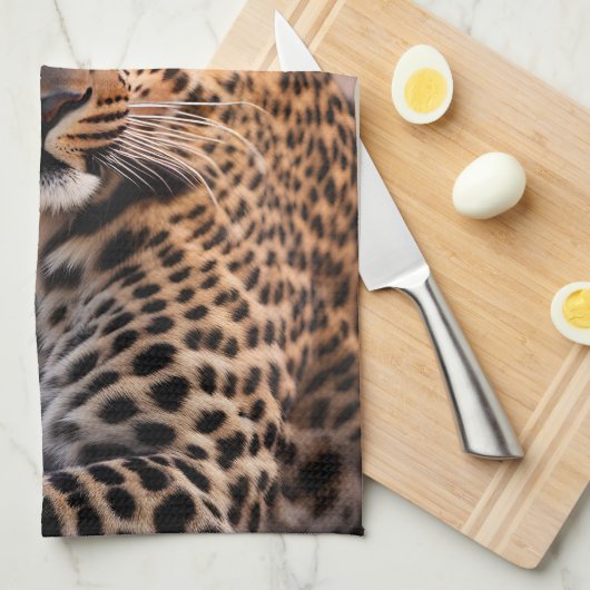 Luipaard op het strand theedoek (Quarter Fold)