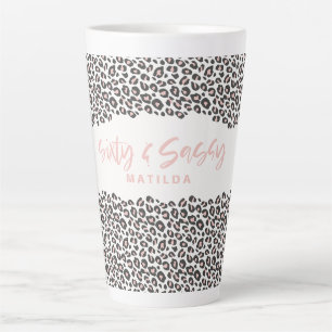 Luipaard print roze zestig en sassy 60ste verjaard latte mok