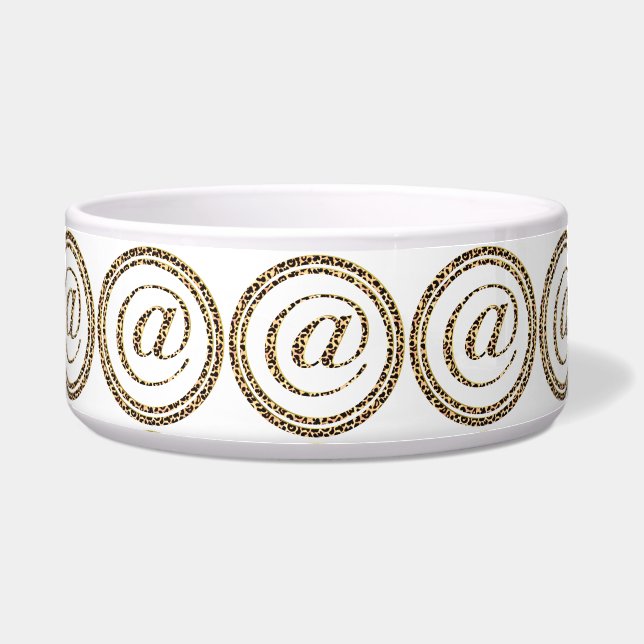 Luipaard @ voerbakje (Voorkant)