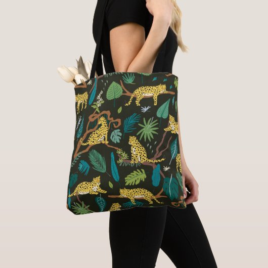 Luipaarden in Oerwoud:  Wild Tote Bag (Dichtbij)