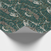 Luipaardmot en Kamperfoelie Botanische Vintage Cadeaupapier (Hoek)