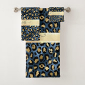 Luipaardprint Blauw Goud Monogram Bad Handdoek (Insitu)