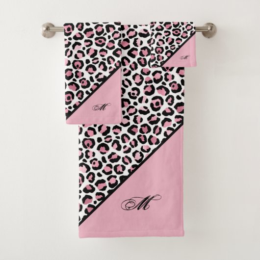 Luipaardprint in Roze Wit & Zwart met Monogram Bad Handdoek (Insitu)