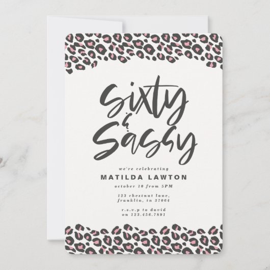 Luipaardprint roze en zwart zestig en sassy 60ste aankondiging (Voorkant)