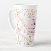 Lukas 1:45 Gezegend is zij Waterverf Roze Bloem Latte Mok (Linkerhoek)