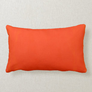Lumbar Pillow is Oranje. Kussen