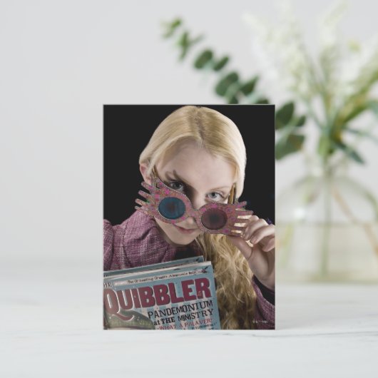 Luna Lovegood Peeks over bril Briefkaart (Staand voorkant)