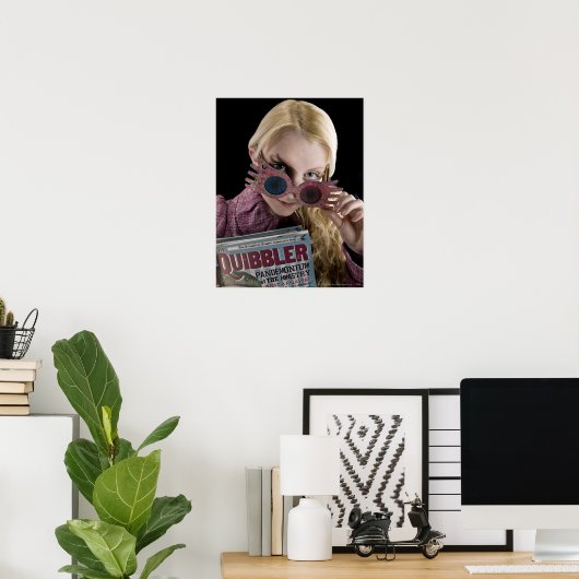 Luna Lovegood Peeks over bril Poster (Thuiskantoor)