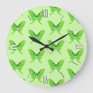 Luna moth op een bleke groene achtergrond grote klok
